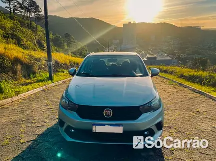 Fiat ARGO DRIVE(CONVENIENCE) 1.0 6V FIREFLY na cor Prata em Blumenau / SC - 6938950