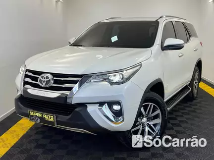 Toyota SW4 SRX 4X4 2.8 TB 5LUG AT na cor Branca em Blumenau / SC - 6775884