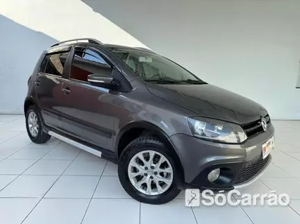 Volkswagen CROSSFOX (CROSSFOX LTD.) 1.6 16V MSI na cor Cinza em Campo Largo / PR - 6646576