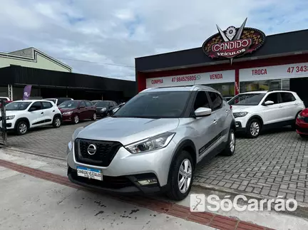 Nissan KICKS S DIRECT PCD 1.6 16V CVT na cor Prata em Joinville / SC - 6759180