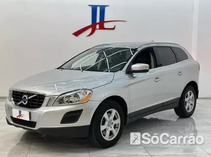 Volvo XC60 COMFORT T5 FWD 4X2 2.0 TB AT na cor Prata em Curitiba / PR - 6820833