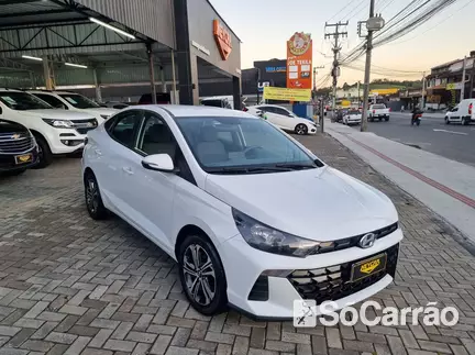 Hyundai HB20S COMFORT 1.0 TGDI 12V AT6 na cor Branca em Joinville / SC - 6715438