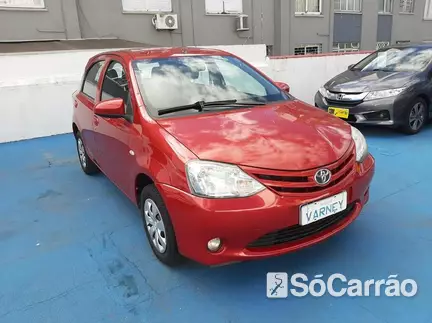 Toyota ETIOS HATCH X 1.3 16V na cor Vermelha no Porto Alegre / RS - 6674812