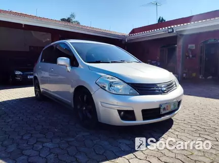 Nissan TIIDA SL 1.8 16V AT na cor Prata em Curitiba / PR - 6765284