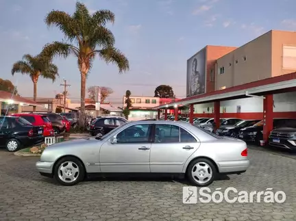 Mercedes E 320 3.2 na cor Prata em Curitiba / PR - 6796445