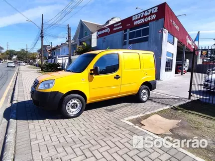 Fiat DOBLO CARGO 1.4 8V FIRE na cor Amarela em Curitiba / PR - 6818681