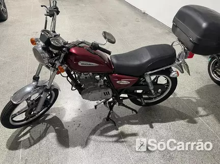 Suzuki INTRUDER 125 na cor Vermelha em Curitiba / PR - 6971755