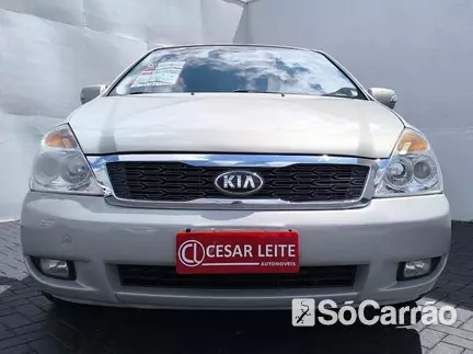 KIA CARNIVAL EX 3.5 V6 AT na cor Bege em Curitiba / PR - 6504141