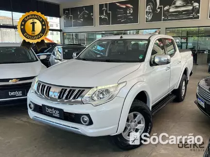 Mitsubishi L-200 CD TRITON SPORT HPE 4X4 2.4 TB AT6 na cor Branca em Florianópolis / SC - 6543587