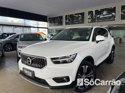 Volvo XC40 T5 INSCRIPTION PLUG-IN HYBRID 1.5 AT na cor Branca em Florianópolis / SC - 6722427