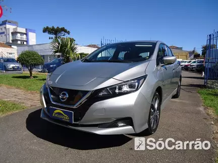 Nissan LEAF 40 KWH na cor Prata em Curitiba / PR - 6793237