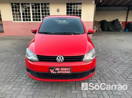 Volkswagen FOX (KIT-VII) G2 1.0 8V na cor Vermelha em Curitiba / PR - 6881113