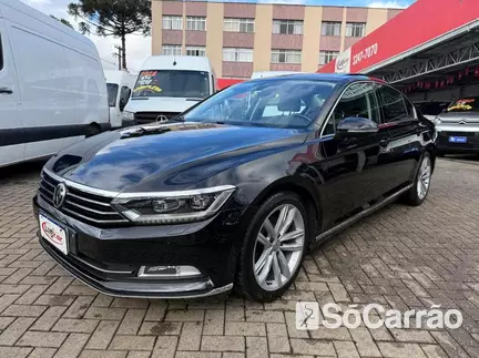 Volkswagen PASSAT HIGHLINE(HIGHLINE PREMIUM) 2.0 TSI DSG na cor Preta em Curitiba / PR - 6714338