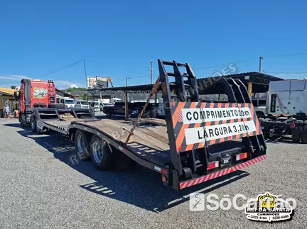 SEMI-REBOQUE CARREGA TUDO 2E(C/PNEUS) na cor Preta em Blumenau / SC - 6547647