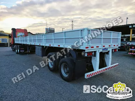 SEMI-REBOQUE PORTA CONTAINER 2E(C/PNEUS) na cor Branca em Blumenau / SC - 6757172