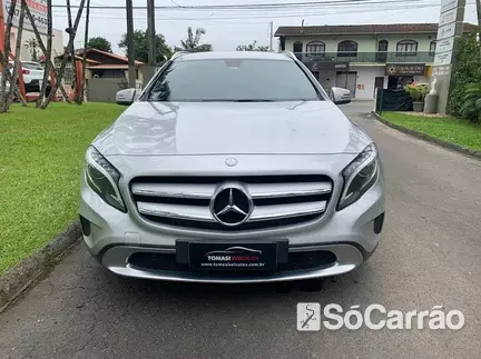Mercedes GLA 200 ADVANCE 1.6 TB na cor Prata em Joinville / SC - 5970132