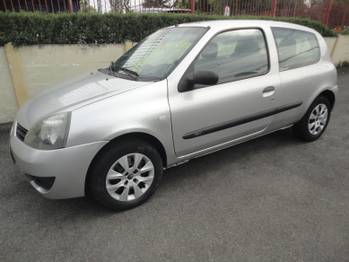 Renault CLIO CAMPUS(Conforto) 1.0 16V HIFLEX