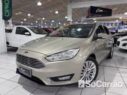 Ford FOCUS FASTBACK TITANIUM 2.0 16V P.SHIFT FLEXONE na cor Prata em Curitiba / PR - 6843485
