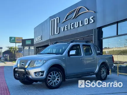 Nissan FRONTIER CD LE 4X4 2.5 TB-IC AT na cor Prata em São José / SC - 6920038