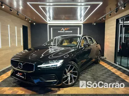 Volvo S60 T4 MOMENTUM 2.0 TB AT8 na cor Preta em Guarapuava / PR - 6728358