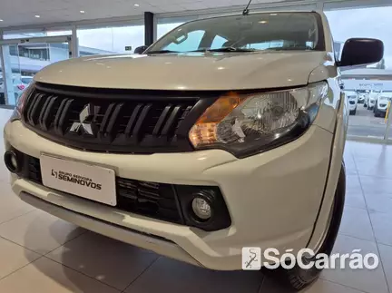 Mitsubishi L-200 CD TRITON 4X4 3.2 16V 180CV AT na cor Branca em Curitiba / PR - 6712878