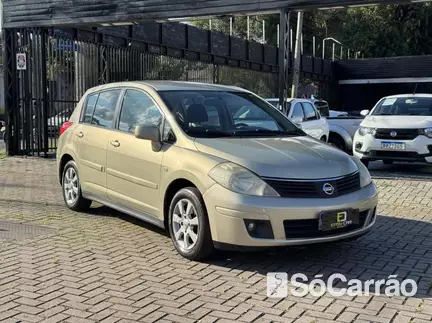 Nissan TIIDA SEDAN 1.8 16V MT na cor Bege em Curitiba / PR - 6928983