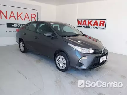 Toyota YARIS SEDAN XL 1.5 CVT na cor Cinza no Porto Alegre / RS - 6991544