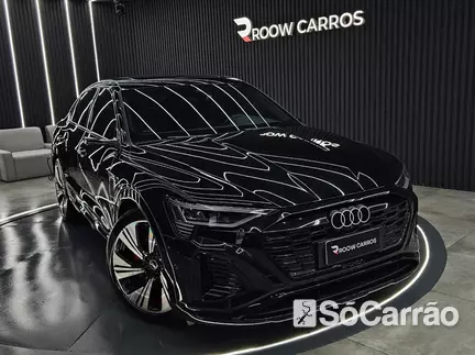 Audi Q8 E-TRON PERFORMANCE BLACK 114KWH QUATTRO na cor Preta em Palhoça / SC - 6922636