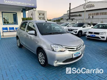 Toyota ETIOS HATCH X 1.3 16V na cor Prata em Palhoça / SC - 6757985