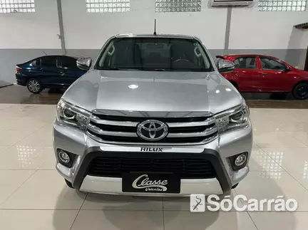 Toyota HILUX CD SRX 4X4 2.8 TB AT na cor Prata no Viamão / RS - 6934814