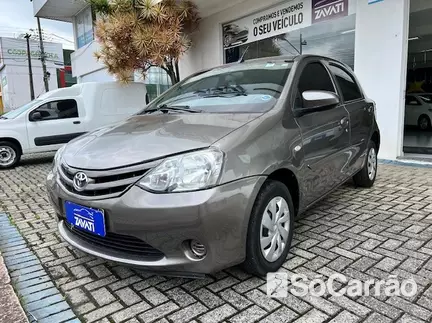 Toyota ETIOS HATCH X 1.3 16V na cor Cinza em Campo Largo / PR - 6157650