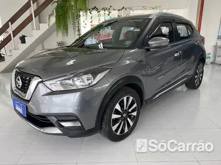 Nissan KICKS SV NAC 1.6 16V CVT na cor Cinza em Campo Largo / PR - 6837387