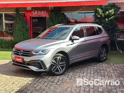 Volkswagen TIGUAN ALLSPACE R-LINE 2.0 TSI AUTO na cor Prata no Canoas / RS - 6799198