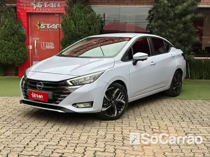 Nissan VERSA EXCLUSIVE 1.6 16V CVT FLEXSTART na cor Cinza no Canoas / RS - 6959367