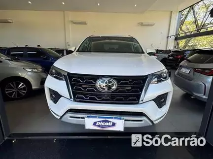 Toyota HILUX SW4 SRX 4X4 2.8 TB 7LUG AT na cor Branca em Maringá / PR - 6693672