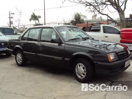 Chevrolet MONZA SEDAN SLE 2.0 na cor Cinza em Curitiba / PR - 6855185