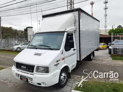 Iveco DAILY CHASSI CD CURTO 40.13 na cor Branca em Curitiba / PR - 6161191