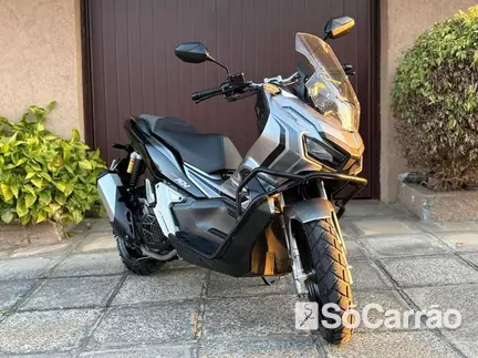 Honda ADV 150 na cor Prata em Campo Largo / PR - 6797575