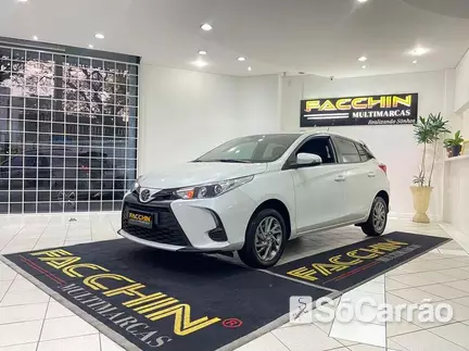 Toyota YARIS HATCH XS CONNECT 1.5 16V CVT na cor Branca em Curitiba / PR - 6618792