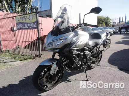 Kawasaki VERSYS 650 ABS na cor Prata em Curitiba / PR - 6913510