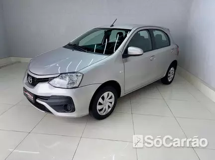 Toyota ETIOS HATCH XS 1.5 16V na cor Prata em Curitiba / PR - 6498459