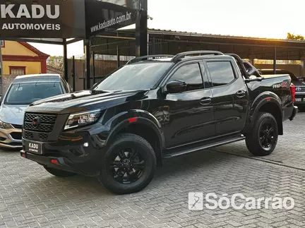 Nissan FRONTIER CD PRO4X 4X4 2.3 16V TDI AT7 na cor Preta em São José / SC - 6925288