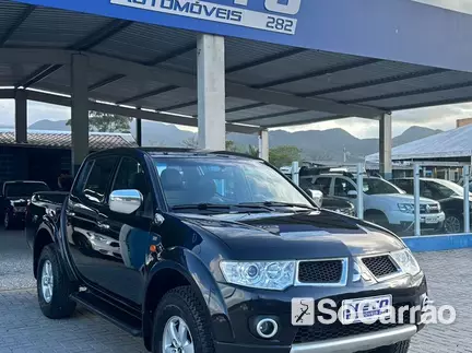 Mitsubishi L-200 CD TRITON HPE 4X4 3.2 16V TB-IC AT na cor Preta em Santo Amaro da Imperatriz / SC - 6929285