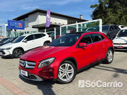 Mercedes GLA 250 VISION 2.0 16V TB 4MATIC na cor Vermelha em Joinville / SC - 6804930