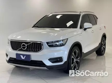 Volvo XC40 T4 INSCRIPTION 2.0 TB AT na cor Branca em Joinville / SC - 6929254