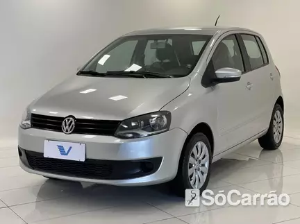 Volkswagen FOX 1.0 8V na cor Prata em Joinville / SC - 6948431