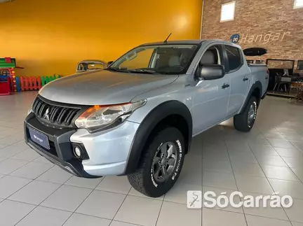 Mitsubishi TRITON GL 2.4 BI-TB AT6 na cor Prata em Curitiba / PR - 6263803