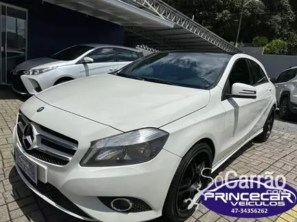 Mercedes A 200 STILE 1.6 TURBO na cor Branca em Joinville / SC - 6242956