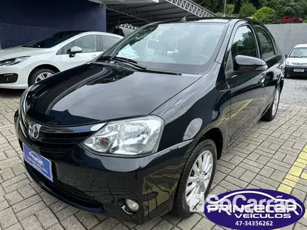 Toyota ETIOS SEDAN XLS 1.5 16V na cor Preta em Joinville / SC - 6575920