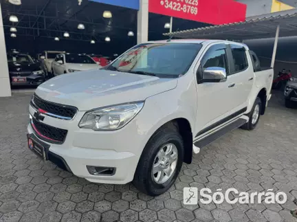 Chevrolet S10 CD 4X4 2.8 TB-IC 132CV na cor Branca em Joinville / SC - 6626261
